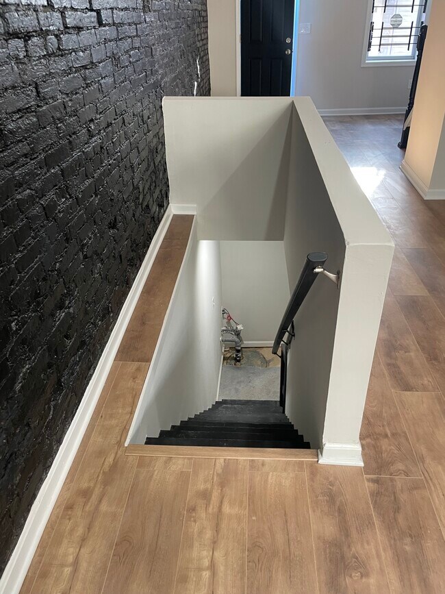 Building Photo - 708 N Duncan St