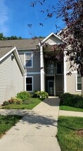 Building Photo - 1354 Fox Pointe Cir