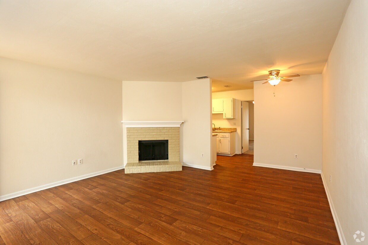 Park Avenue Villas - NEWLY RENOVATED! Rentals - Tallahassee, FL | Apartments.com