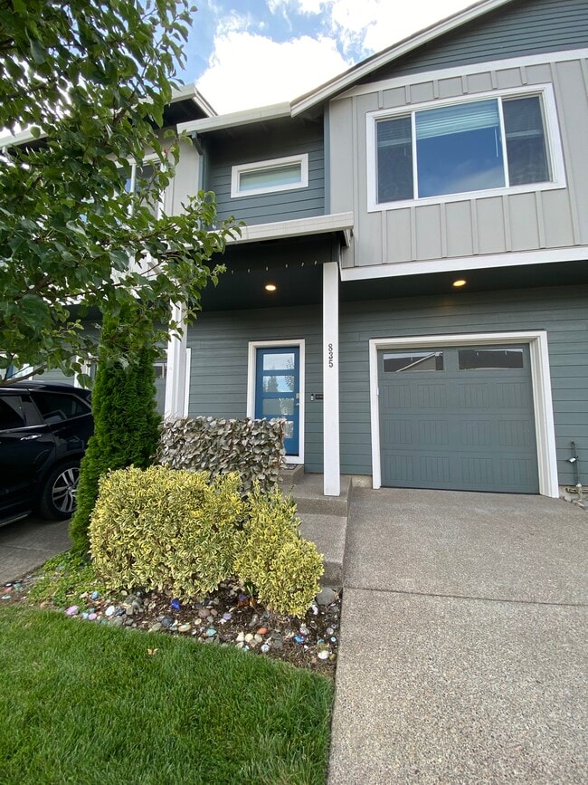 Building Photo - 835 S 25th Ave