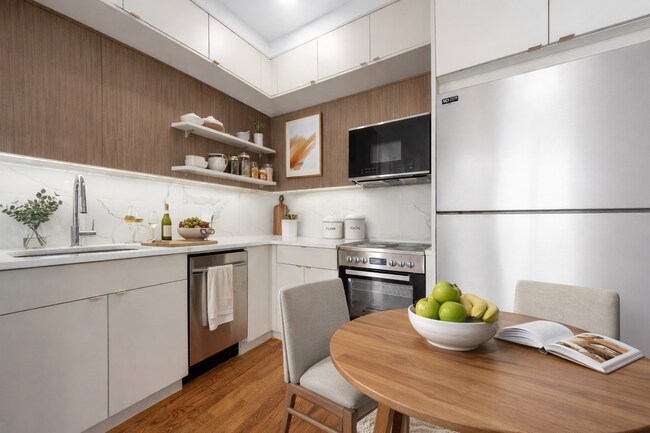 Foto del edificio - 2715 Fulton St