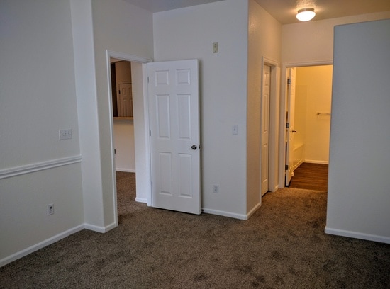 Foto del edificio - 5255 Memphis St