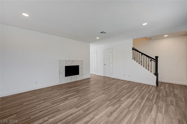 Foto del edificio - 571 Greenbriar Townhouse Way