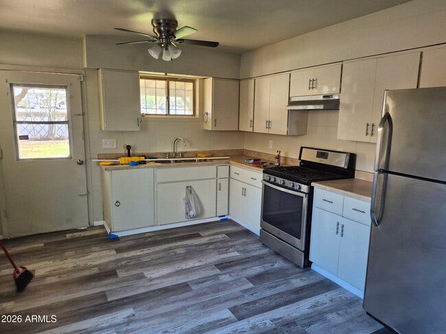 Foto del edificio - 1423 E Virginia Ave