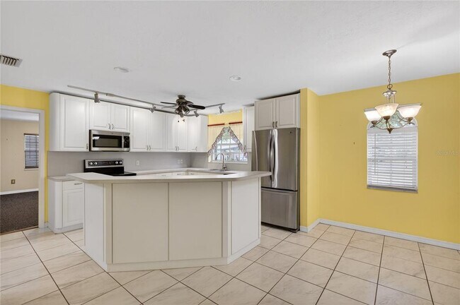 Foto del edificio - 2065 Oak Beach Blvd