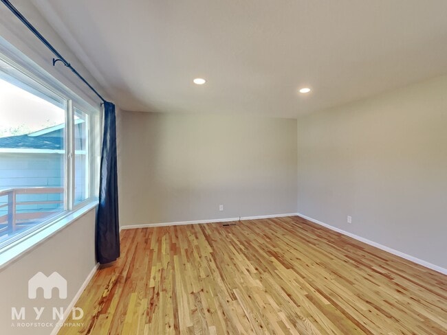 Building Photo - 3450 Pierremont Rd