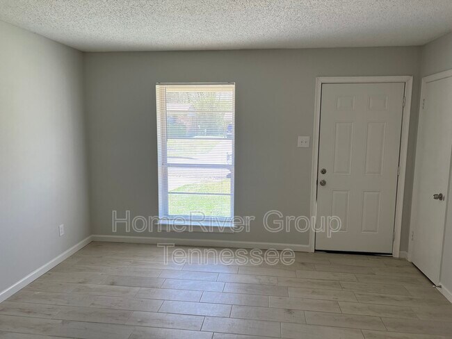 Foto del edificio - 2700 Ridgewood Cove
