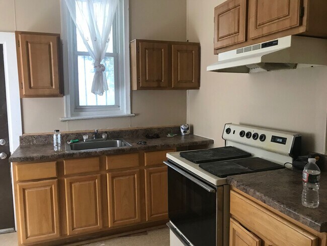 Foto del edificio - Cute Home for Rent **PRICE REDUCTION **
