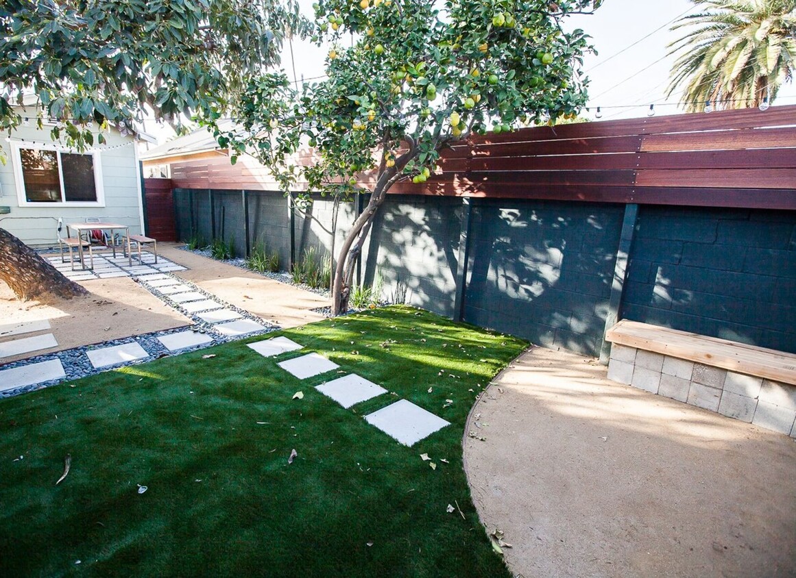 Primary Photo - Beautiful 3 bedroom 2 bath