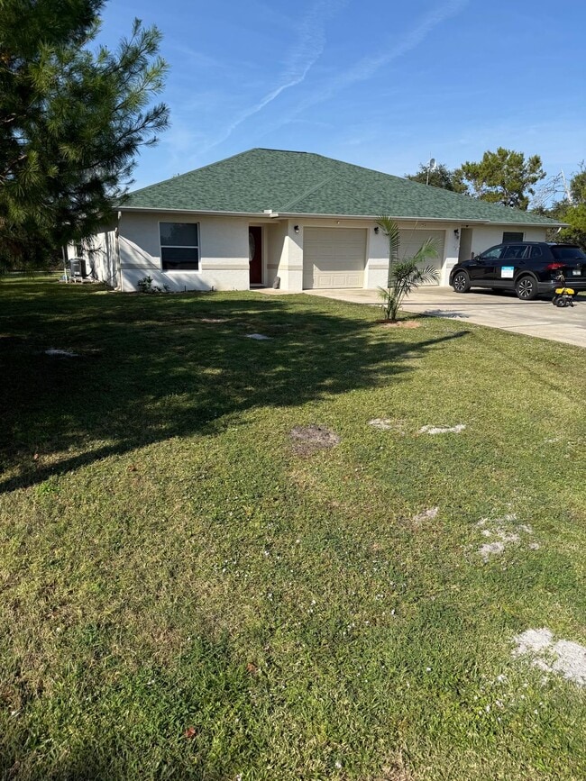 Frente interno - 221 Beech Way NW