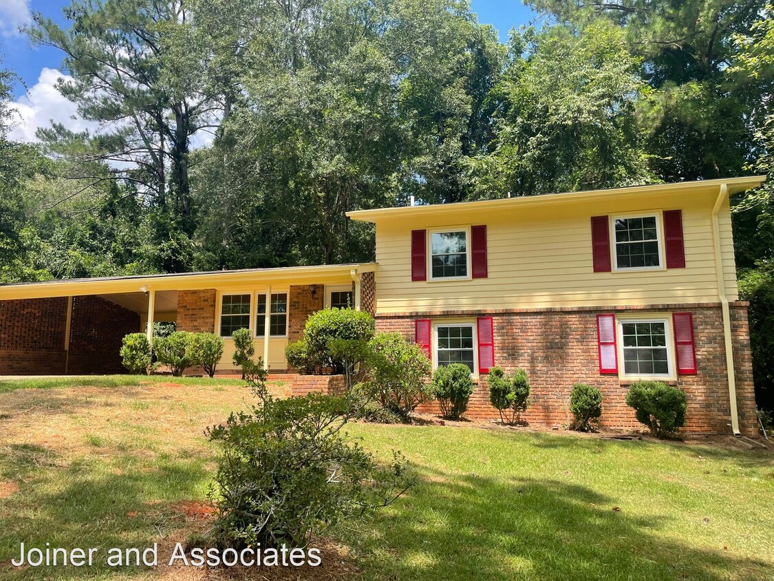 Primary Photo - 4 br, 2 bath House - 110 Davis Estates Rd