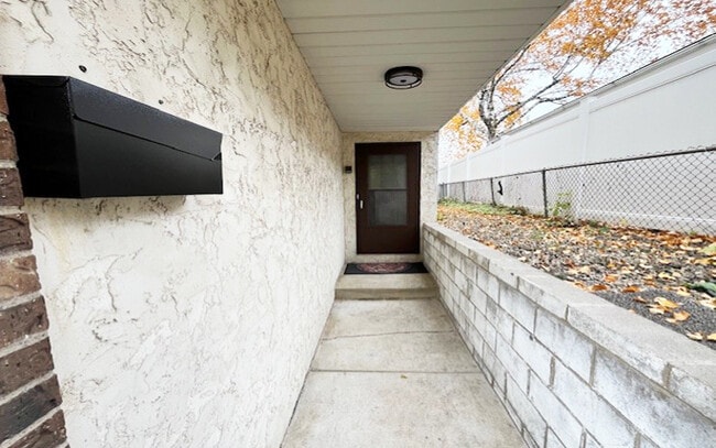 Building Photo - 3879 Polk St NE