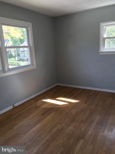 Building Photo - 131 Chestnut Ave