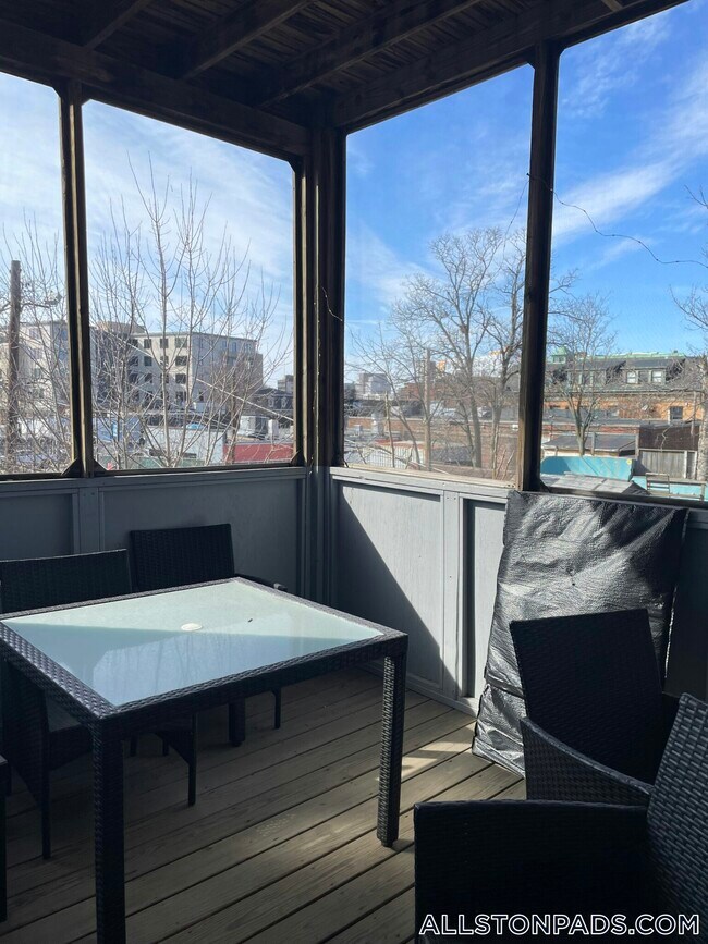 Foto del edificio - 33 Highgate St