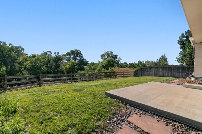 Foto del edificio - Spacious Home in Cherry Creek School District