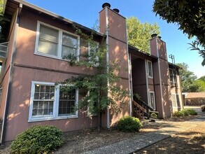 Building Photo - 1138 Arcadian Ave
