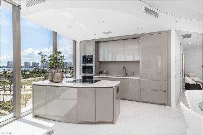 Building Photo - 2 br, 2.5 bath Condo - Residences by Arman...