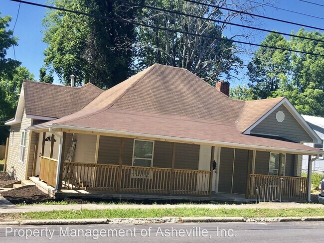 Building Photo - 3 br, 2 bath House - 733 3rd Ave West
