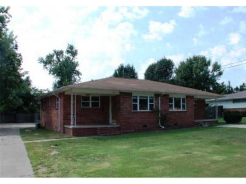 Primary Photo - 1102 N West End St
