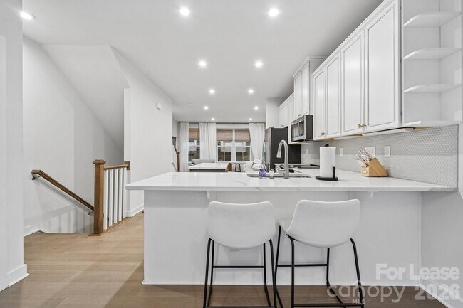 Building Photo - 1310 Gleason Wy