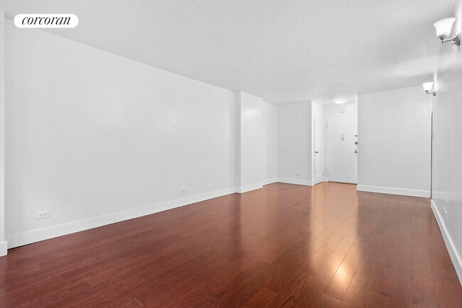Foto del edificio - 520 E 81st St