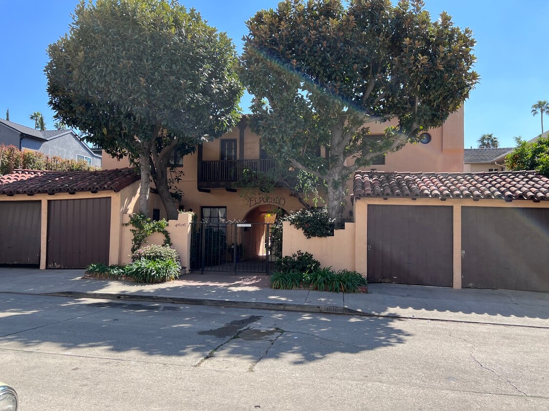 4616 Greenwood Plz Unit 6, Los Angeles, CA 90027 Apartments in Los