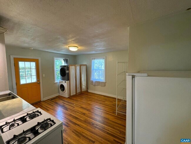 Foto del edificio - 600 Elliott Ave