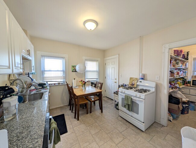 Foto del edificio - 300 Boston Ave