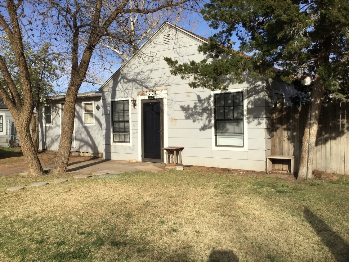 Primary Photo - 1 bed 1 bath Close to Texas Tech