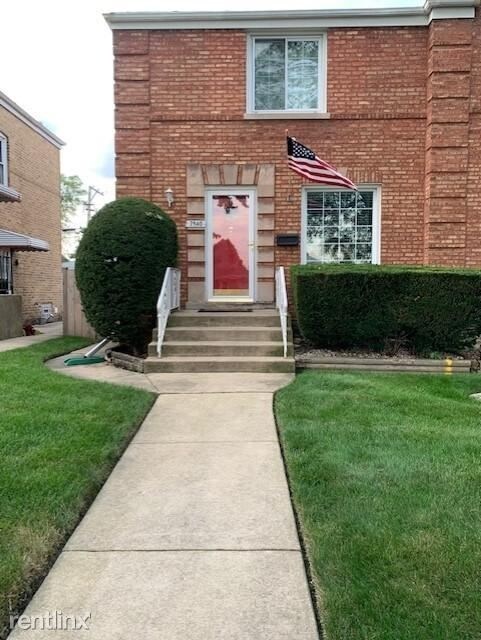 Foto principal - 7540 W Devon Ave