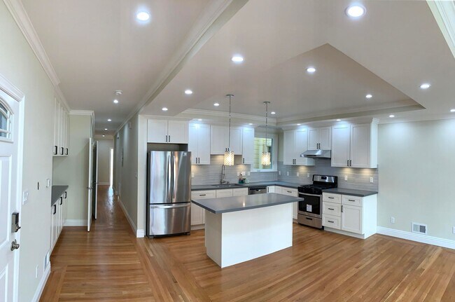 Foto del edificio - 423-425-425 11th Ave