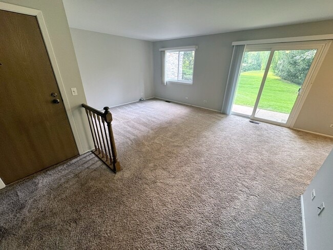 Building Photo - 211 Blossom Ct
