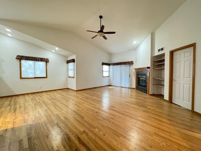 Building Photo - Wonderful Home in Adriel Hills