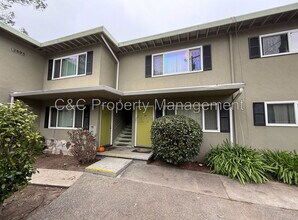 Building Photo - 2895 Capitola Rd