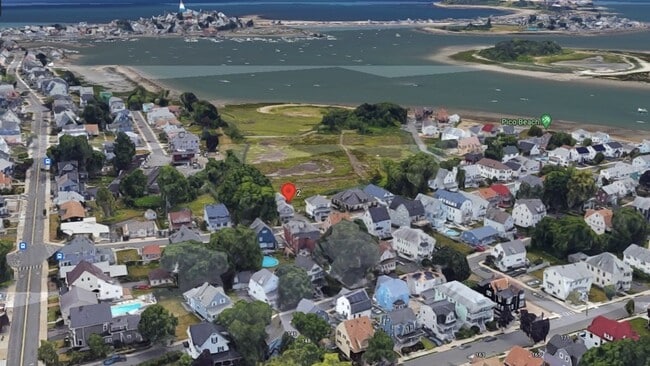 Building Photo - 34 Sunnyside Ave