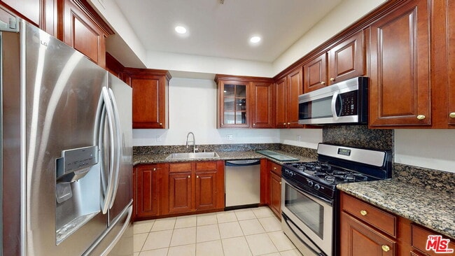 Foto del edificio - 14242 Burbank Blvd