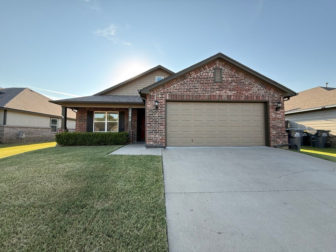 Foto principal - FOR LEASE | Jenks Home | 4 Bed, 2.5 Bath $...