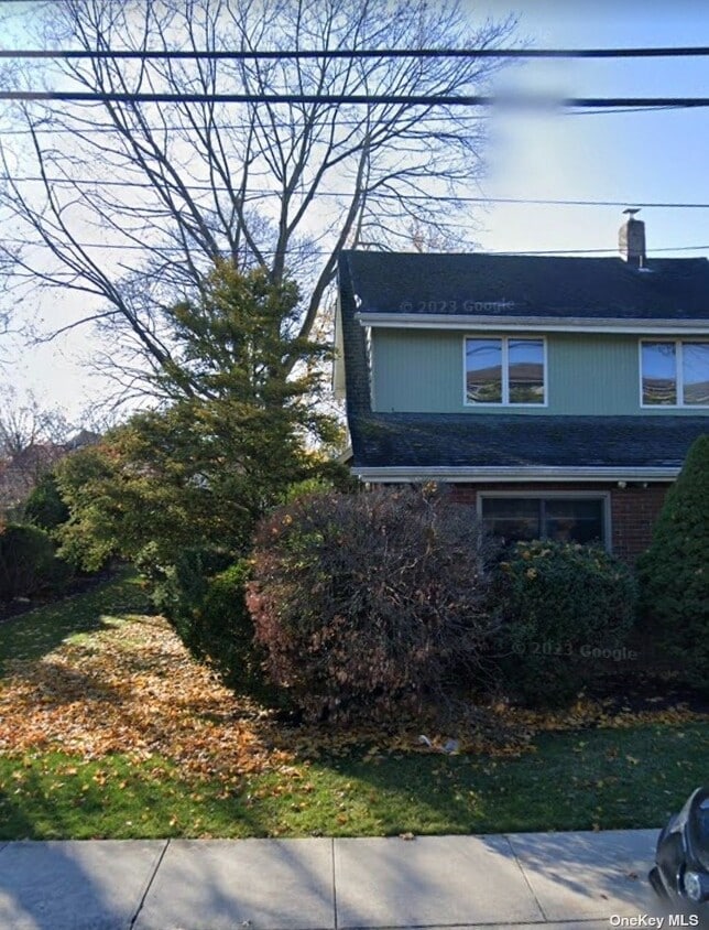Primary Photo - 25 Conklin Ave