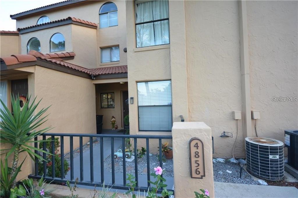 Foto principal - 4856 Marks Terrace