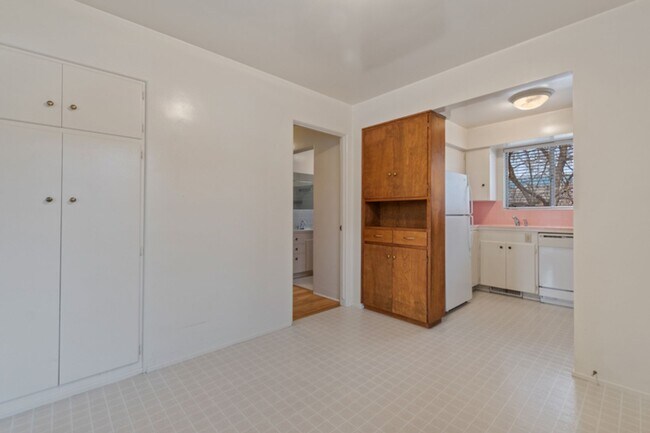 Foto del edificio - Charming 2 bed/ 1 bath