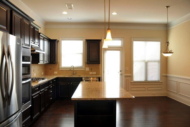 Building Photo - 109 Alderwood Hill NE