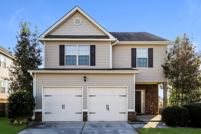 Building Photo - 465 Lory Ln