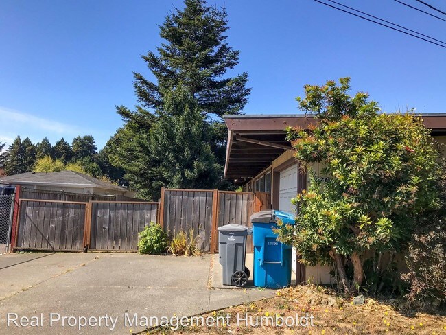 Building Photo - 3 br, 2 bath House - 3476 F Street