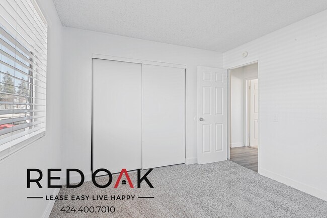 Foto del edificio - 13325 Heacock St