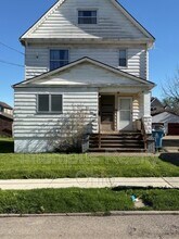 Building Photo - 112 E 2nd St