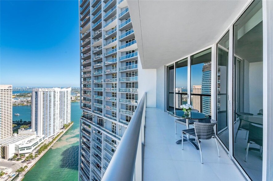 Foto principal - 475 Brickell Ave