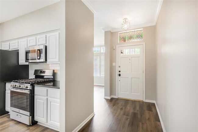 Building Photo - 15307 Maple Meadows Dr