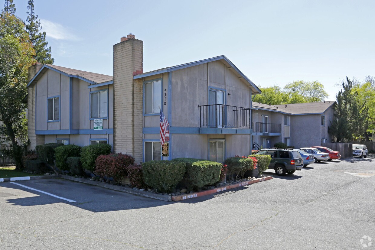 Building - Winsdale Apartments