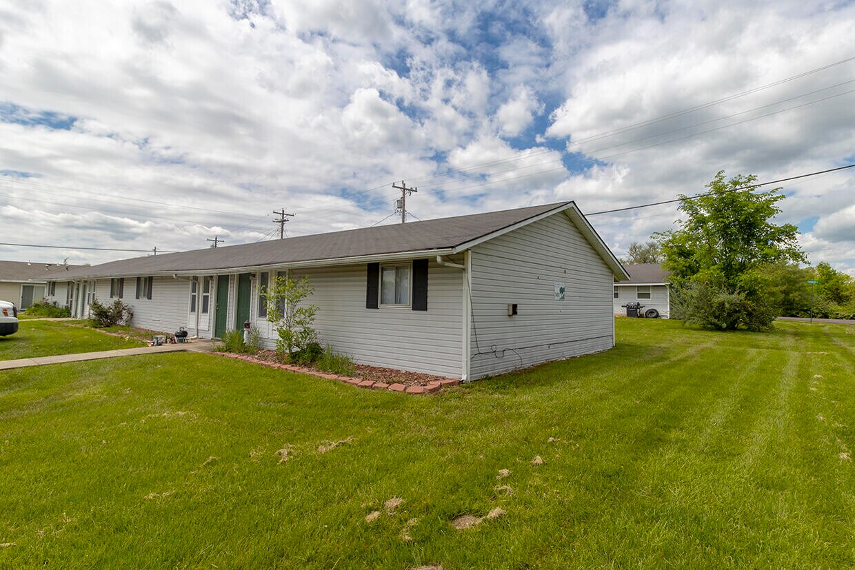 Foto principal - 7401 N Moberly Dr