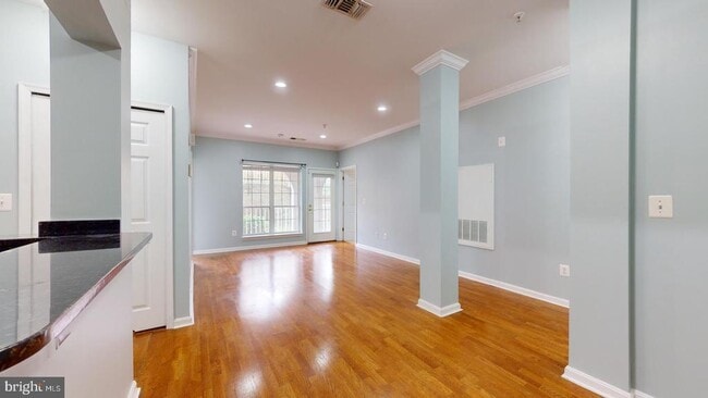 Building Photo - 4560 Strutfield Ln